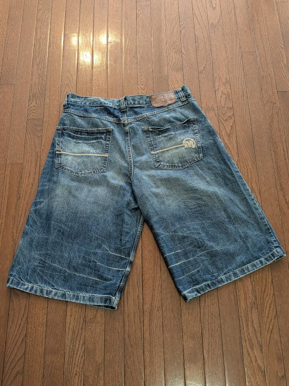 Y2K Baggy Mecca Embroidered Jorts - Size 36x27.5L